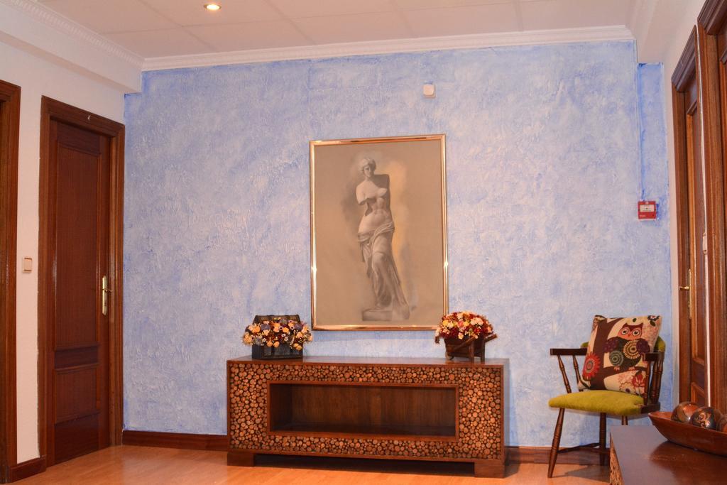 Hostal Gastrobar Carmelo Villarejo de Salvanés Exteriör bild